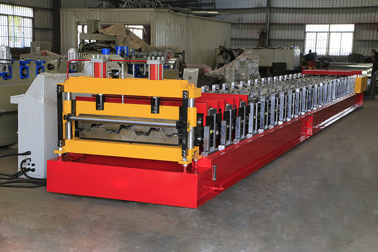  Metal Deck Roll Forming Machine