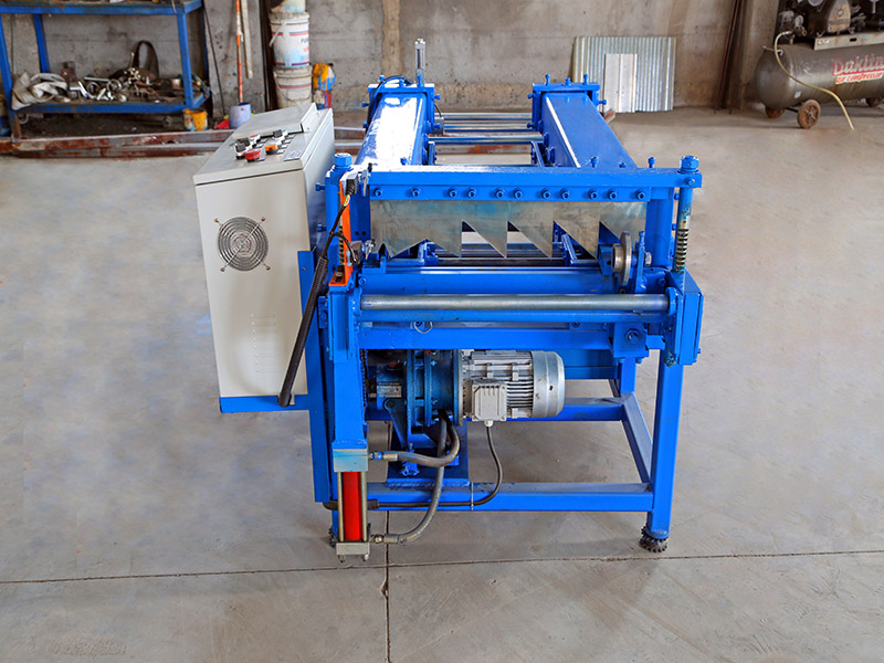 Standing seam wall forming machine