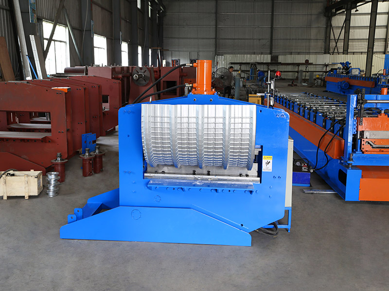 AUTO roofing curving machine